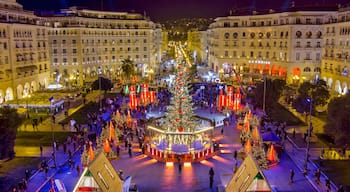 Aristotelous Square in Thessaloniki which was decorated for Christmas