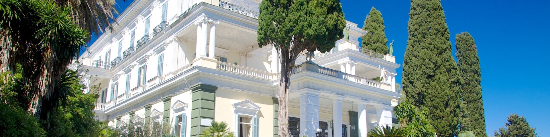 Achilleion que incluye un castillo