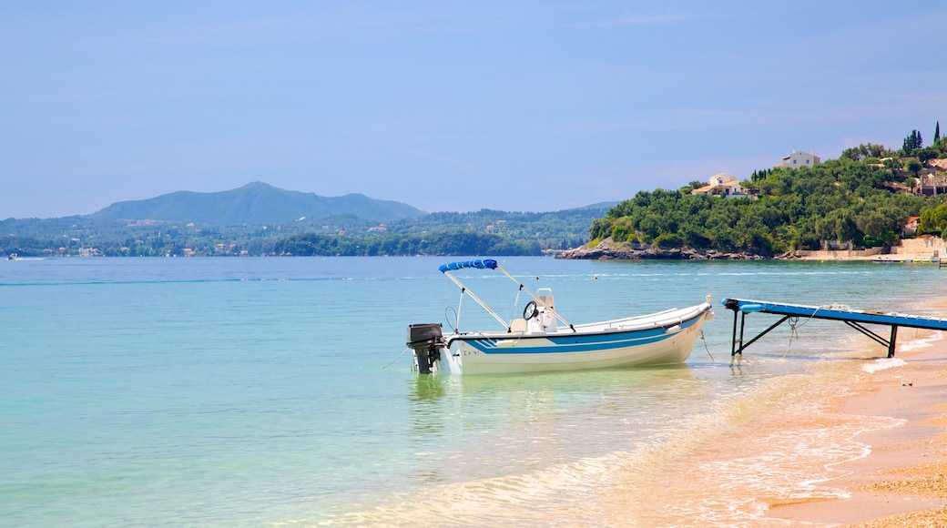 Plage de Barbati montrant plage