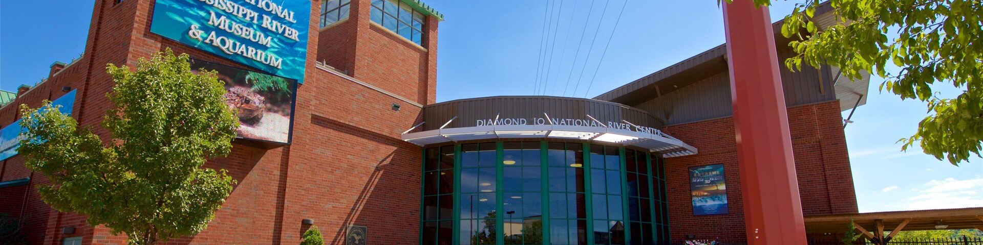 National Mississippi River Museum and Aquarium featuring signage