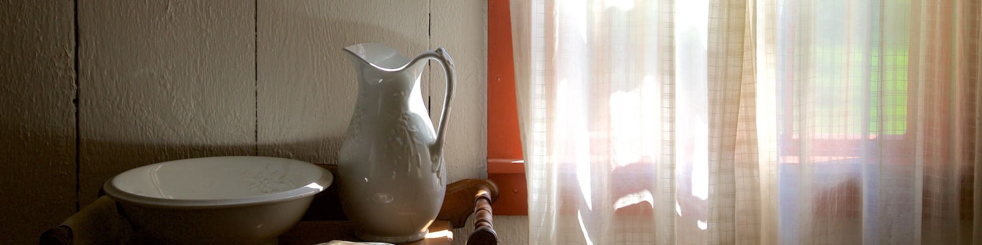 Herbert Hoover National Historic Site featuring interior views and a house