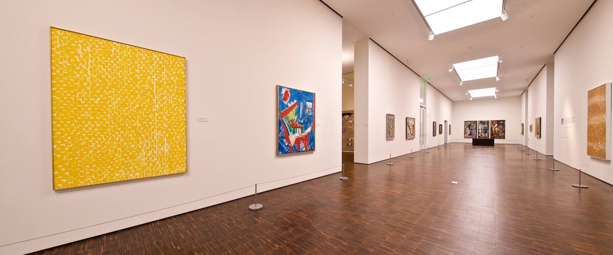 Figge Art Museum mostrando vista interna y arte