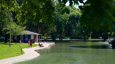 Vander Veer Botanical Park which includes a garden and a lake or waterhole