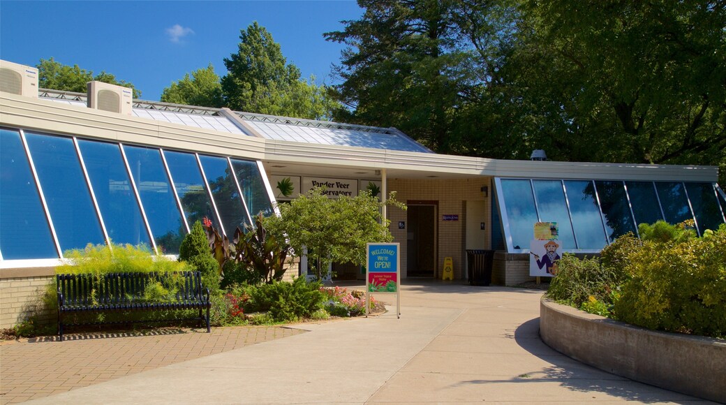 Jardin botanique de Vander Veer montrant parc