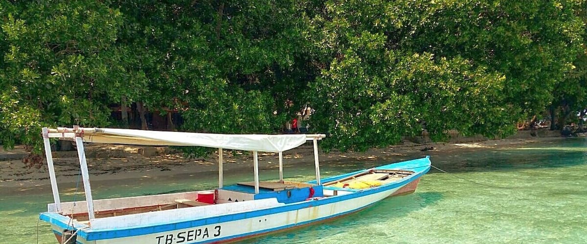 Random pic taken in Pulau Sepa, one of the thousand Island found in Indonesia. #wanderer