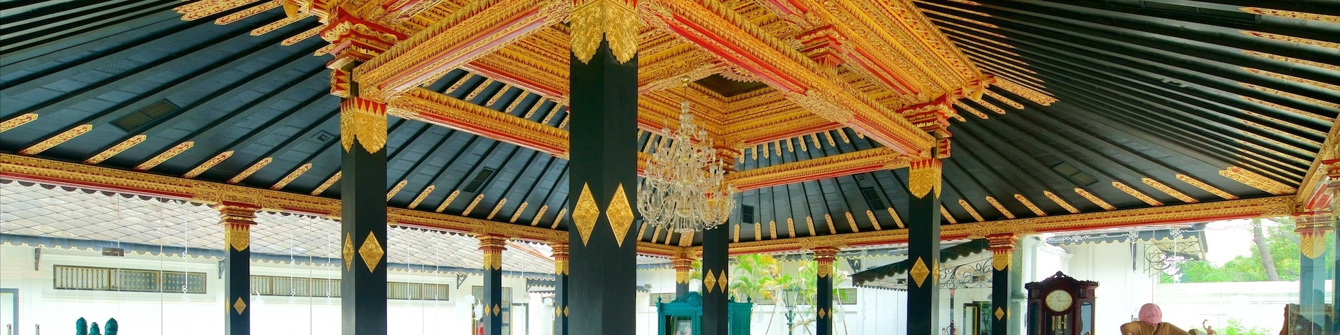 Kraton Complex