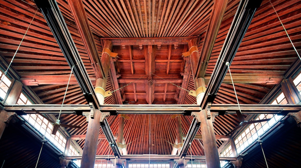 Kraton-komplekset som viser kulturarvsgenstande og interiør