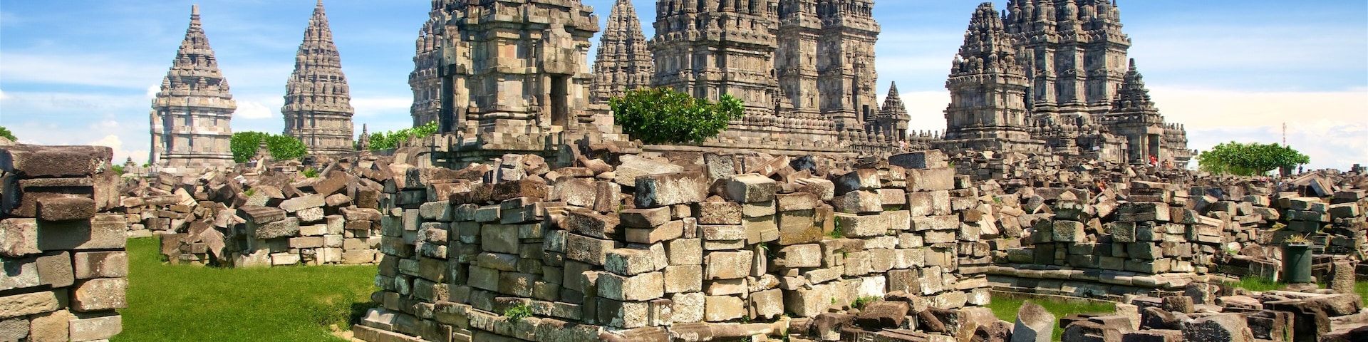 Prambanan Temple which includes heritage architecture and a ruin