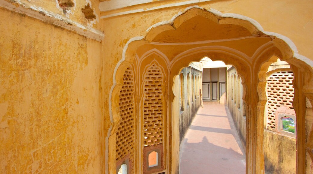 Hawa Mahal featuring heritage architecture and interior views