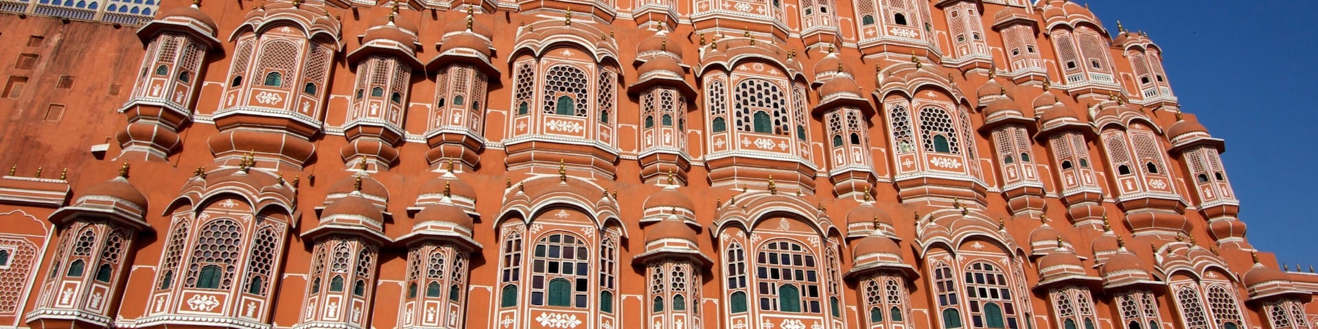 Hawa Mahal showing a city and heritage architecture