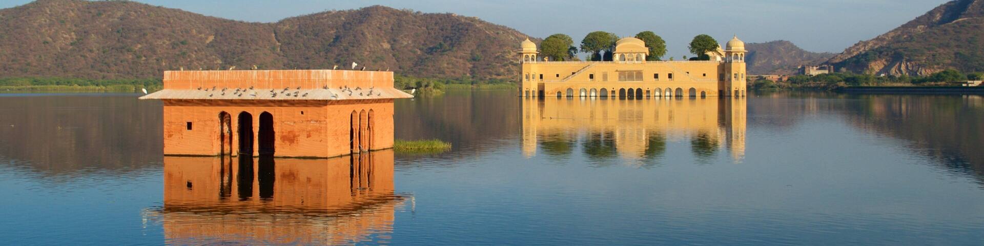 水の宮殿 表示 湖あるいは泉