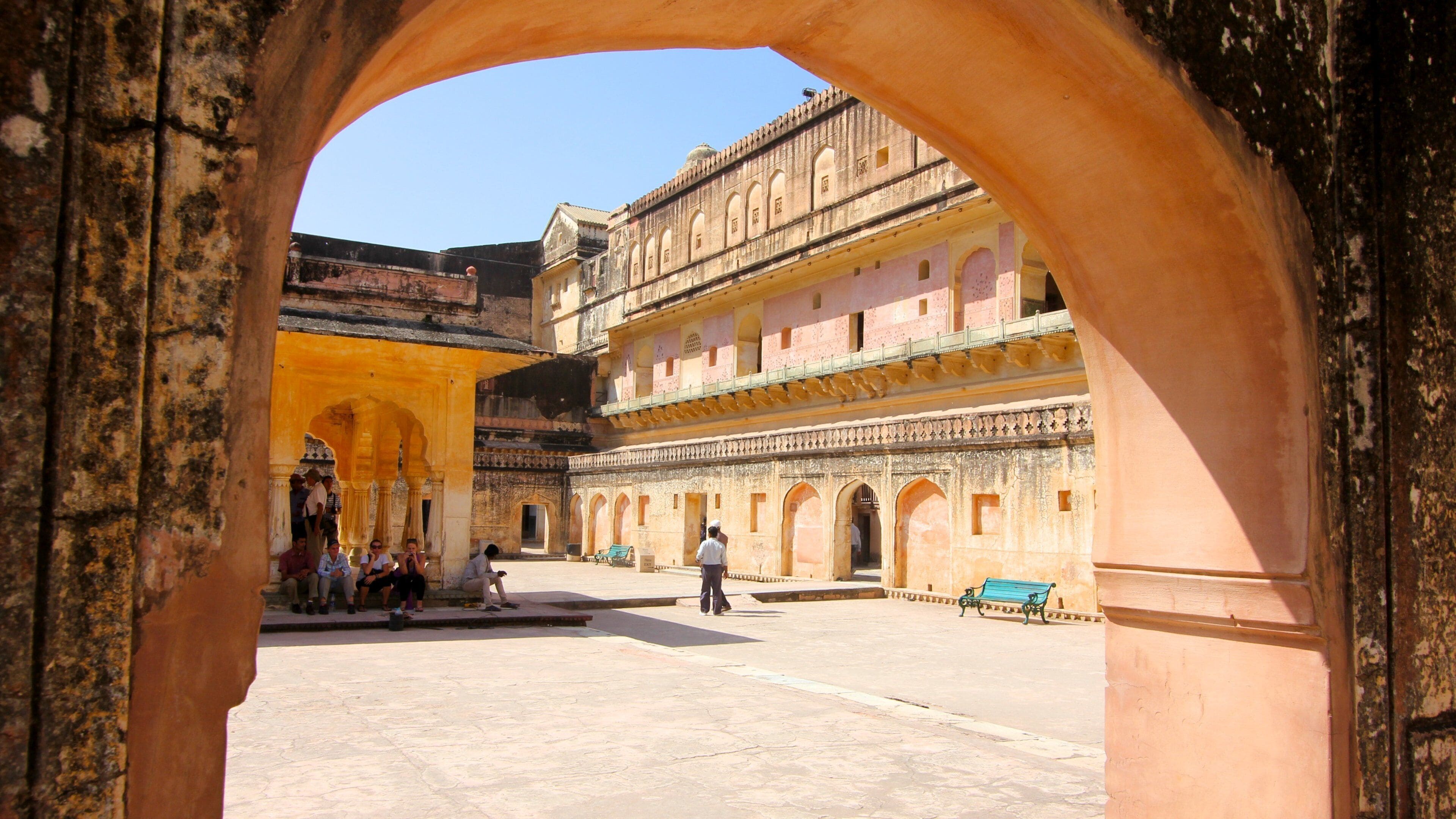 Amber Fort bevat kasteel of paleis en historische architectuur