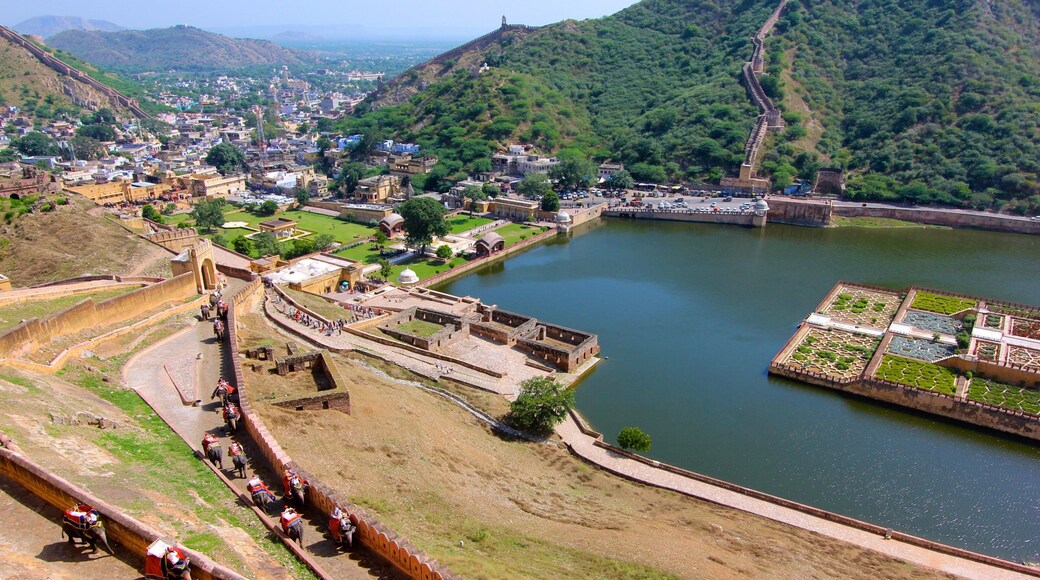 Amber Fort showing a lake or waterhole, a city and landscape views
