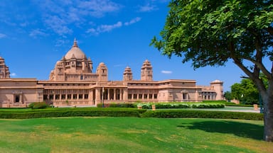 Umaid Bhawan palace hotel in Jodhpur