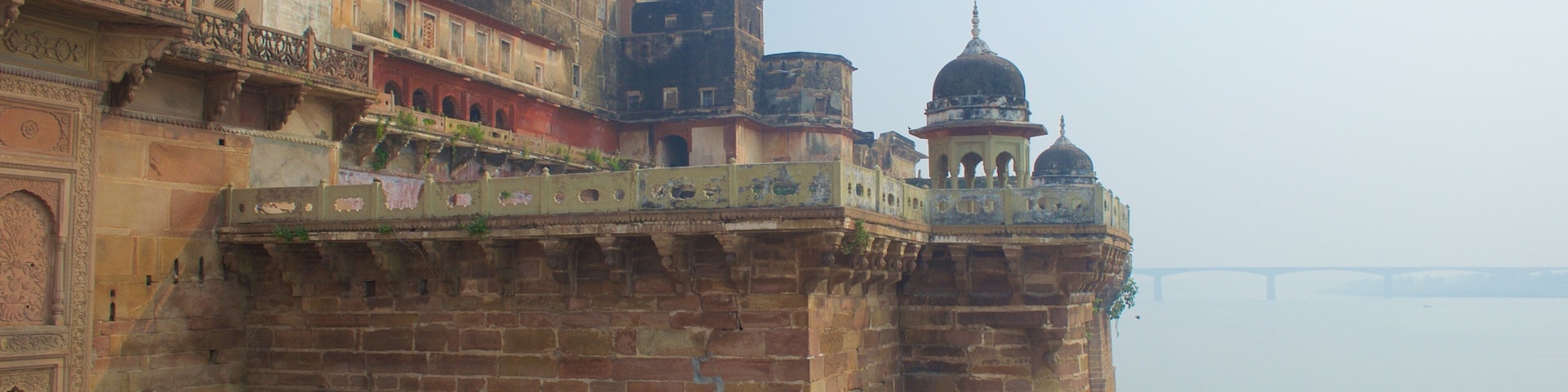 Forte Ramnagar mostrando ruínas de edifício, arquitetura de patrimônio e elementos de patrimônio