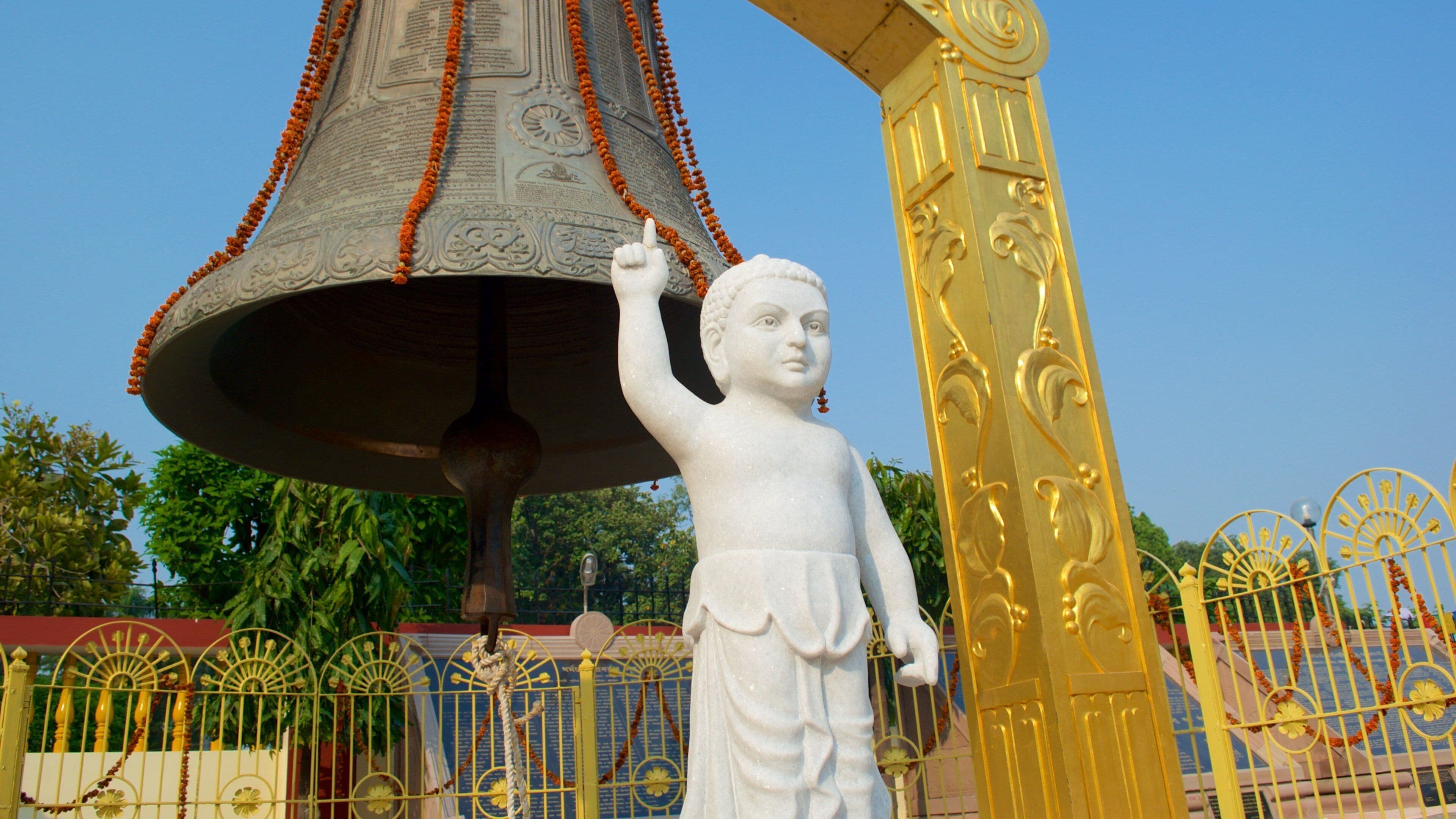Mulagandha Kuti Vihara Monastery showing a monument and religious aspects