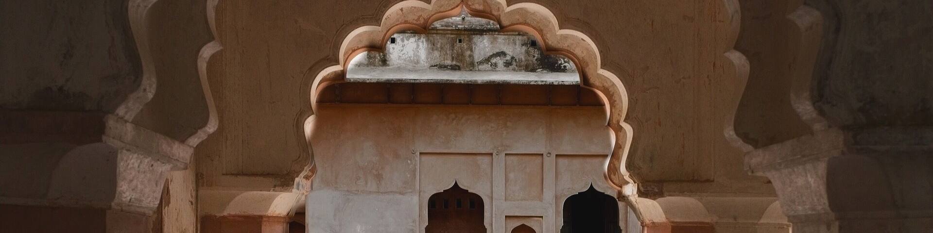 One of Orccha's great treasures is the Jahangir Mahal.
With each corner I turned there was something pretty special to be seen.
#India #TakeAhike #Orccha #InStone