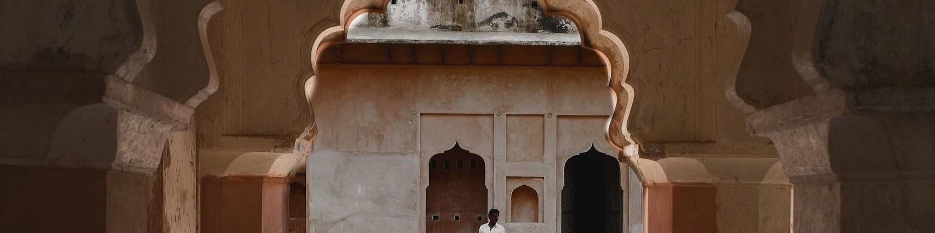 One of Orccha's great treasures is the Jahangir Mahal. 
With each corner I turned there was something pretty special to be seen. 
#India #TakeAhike #Orccha #InStone