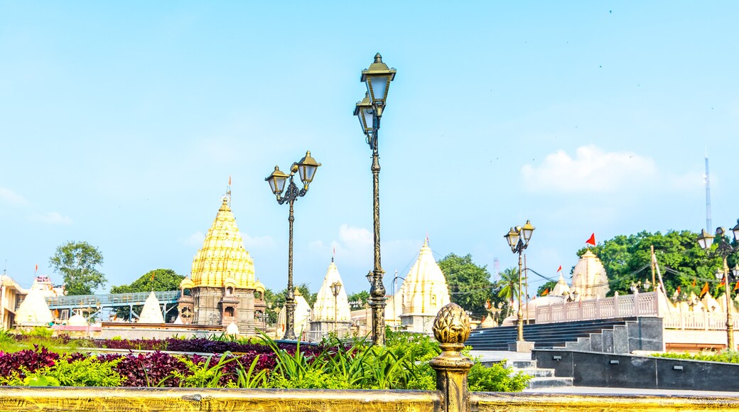 Mahakaleshwar Jyotirlinga is a Hindu temple dedicated to Shiva and is located in Ujjain, Madhya Pradesh, India.