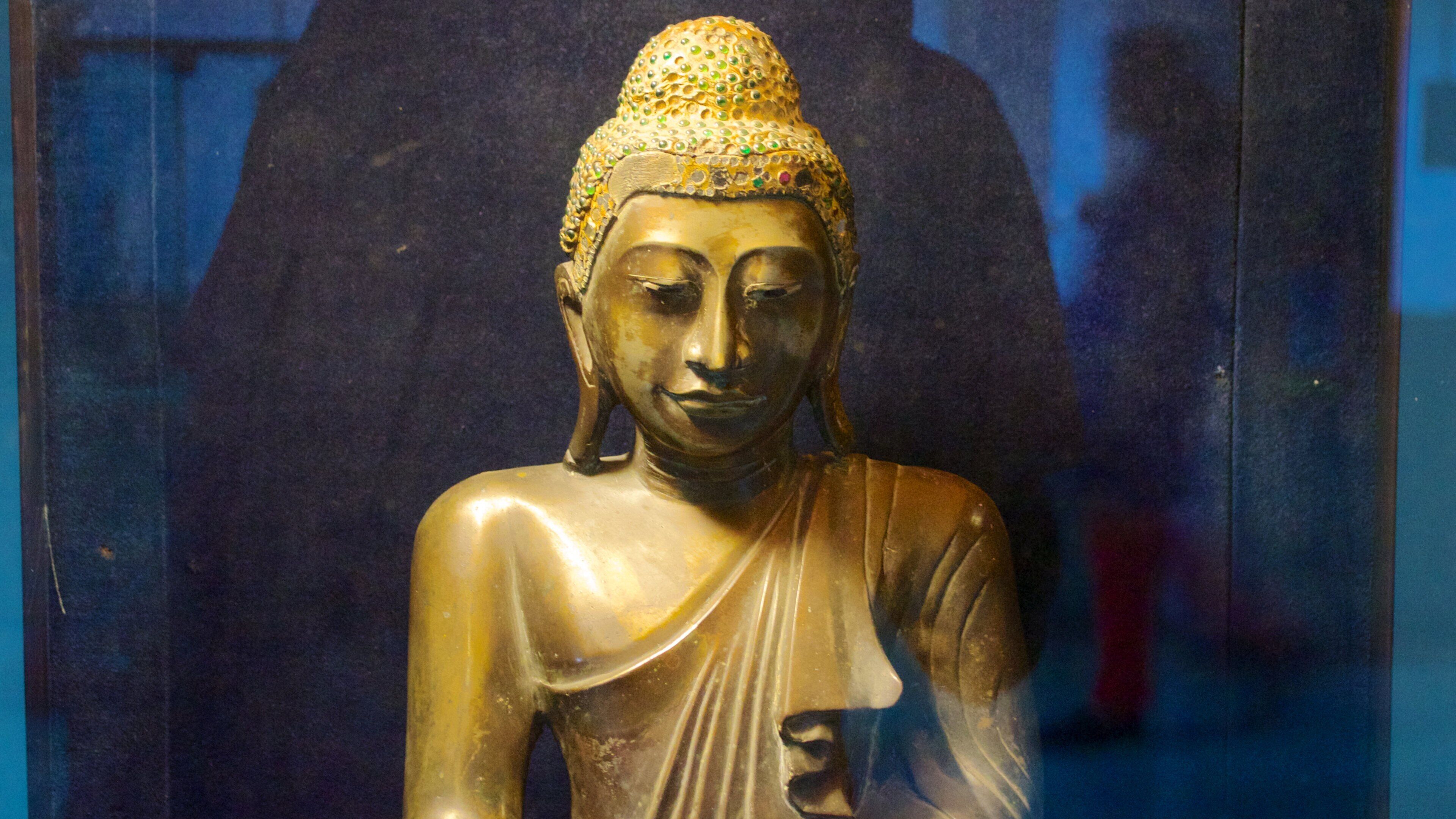 City Museum featuring religious elements