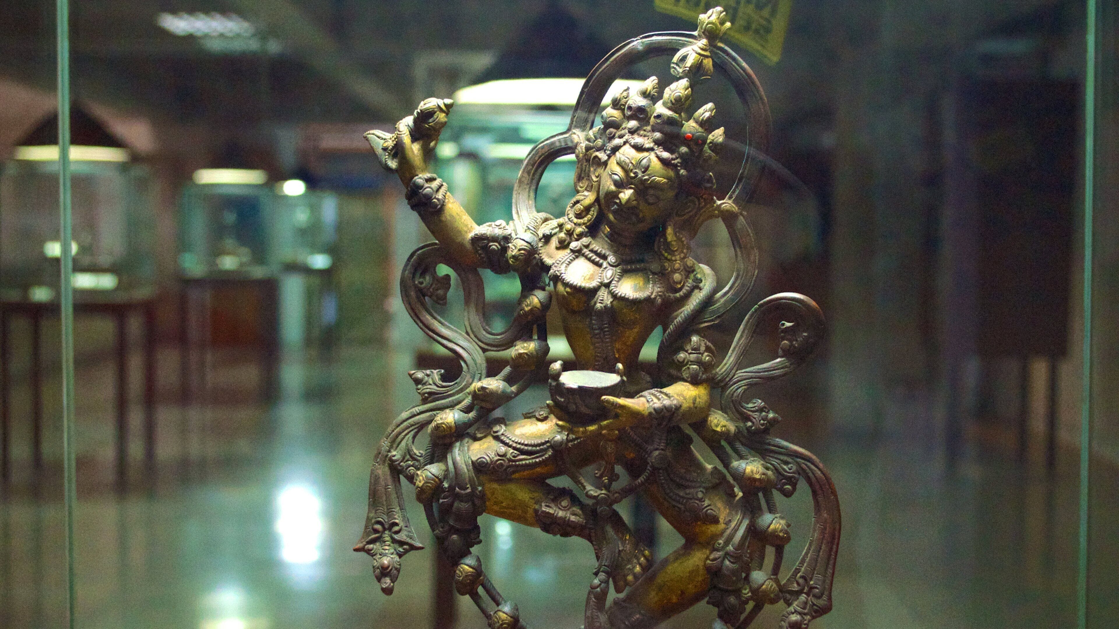 市立美術館 呈现出 宗教元素