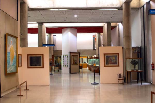 City Museum which includes interior views