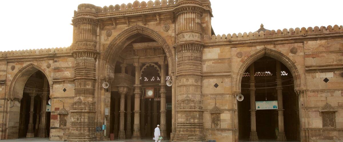 Jama Masjid Mosque featuring heritage elements, a temple or place of worship and heritage architecture