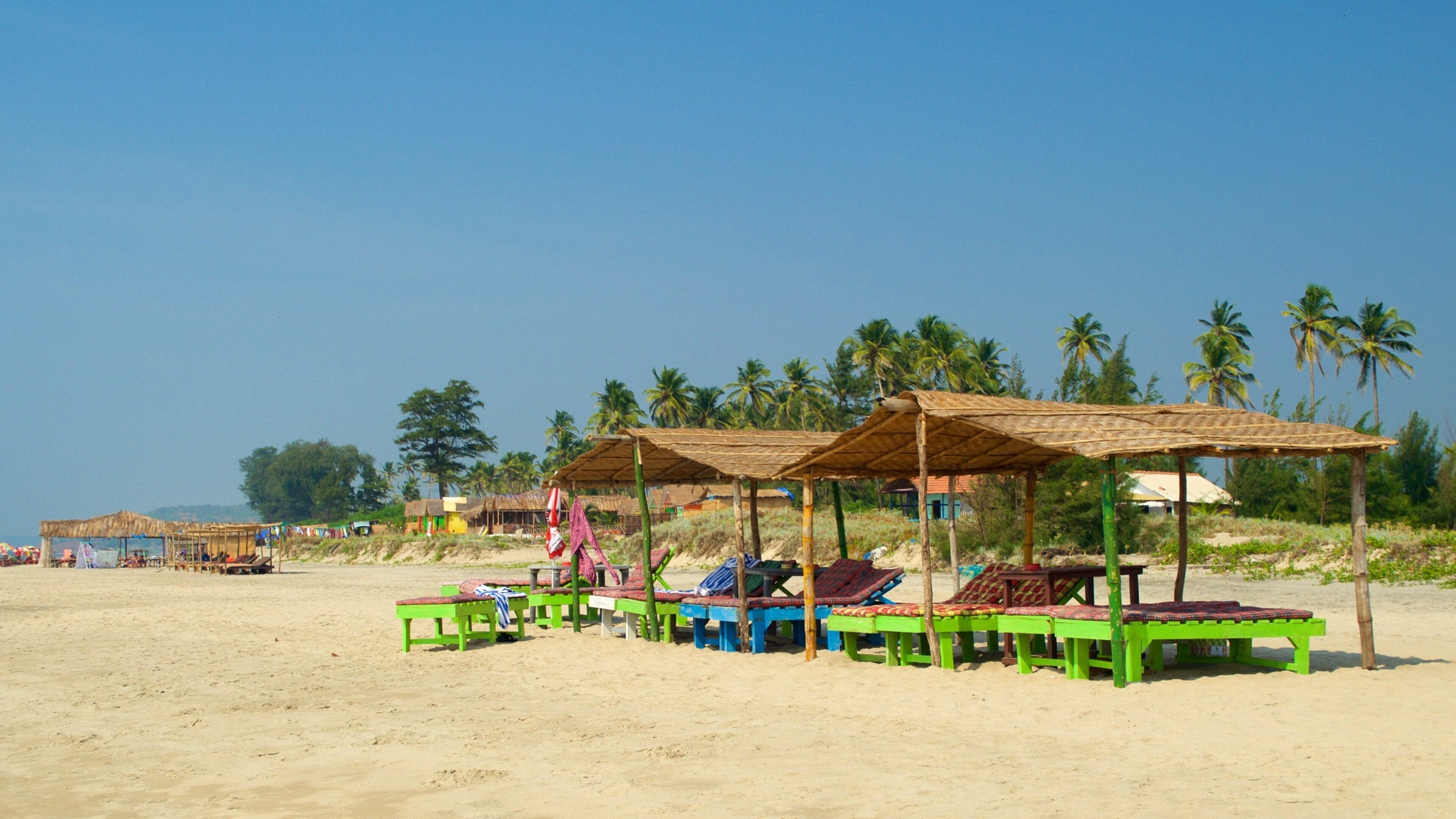 Playa de Mandrem mostrando vistas generales de la costa y una playa de arena