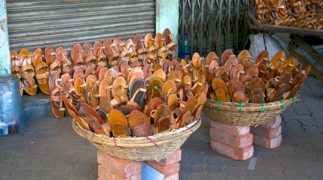 New Market featuring markets