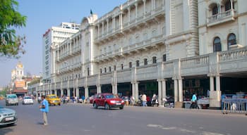 New Market showing street scenes, a city and markets