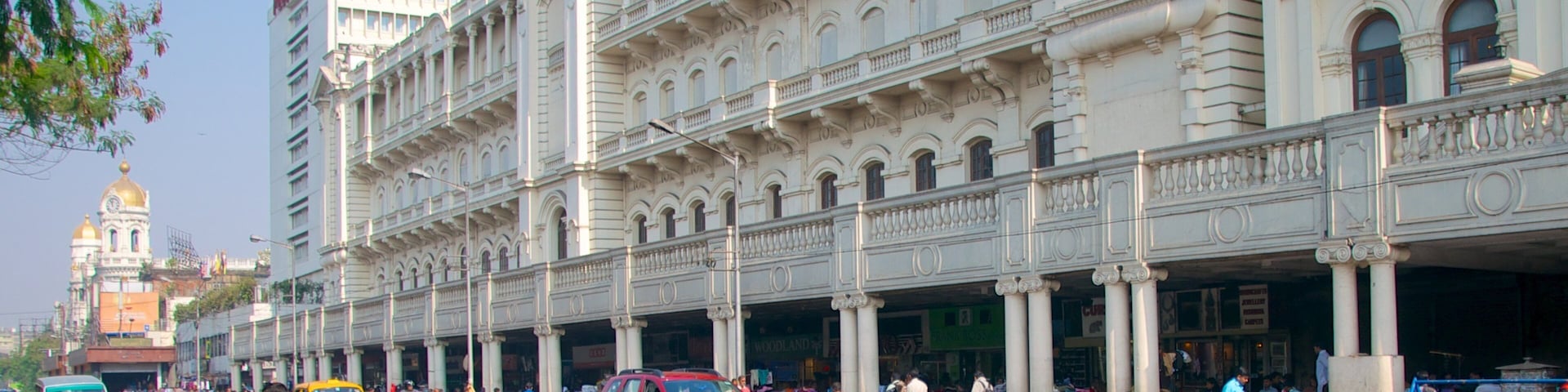 New Market showing street scenes, a city and markets