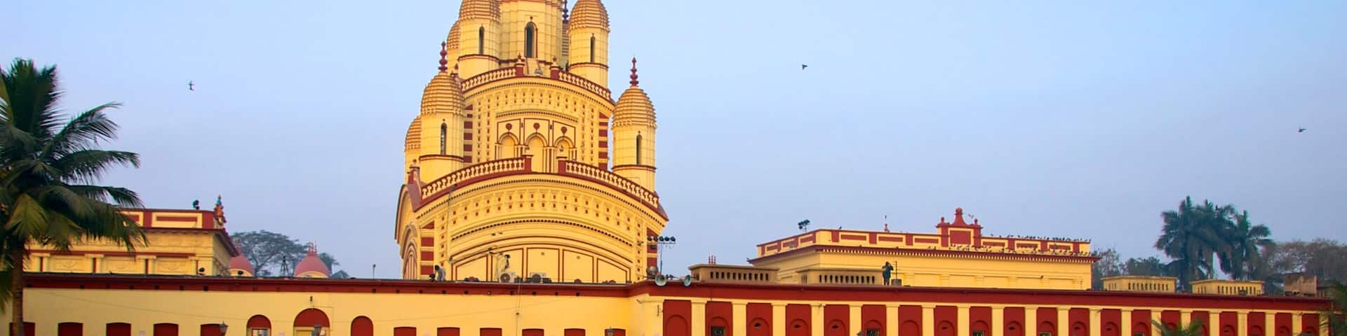 ダクシネーシュワル カーリー寺院 表示 宗教名所, 都市 と 寺院あるいは礼拝所