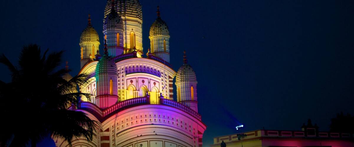 Dakshineswar Kali Temple showing a temple or place of worship, religious aspects and night scenes
