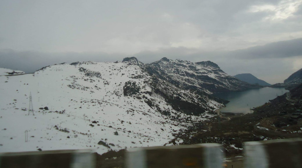 One of the breathtaking place in Sikkim.
#india #northeast #lake #snow #mountain