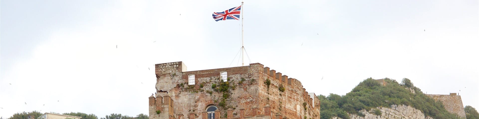 Moorish Castle which includes tranquil scenes and heritage architecture