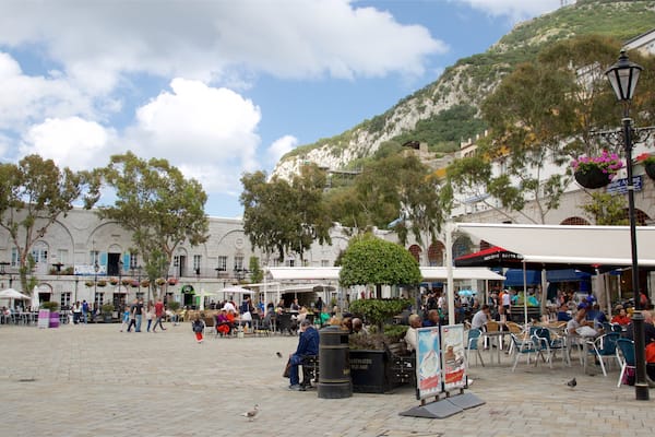 Casemates Square which includes a square or plaza