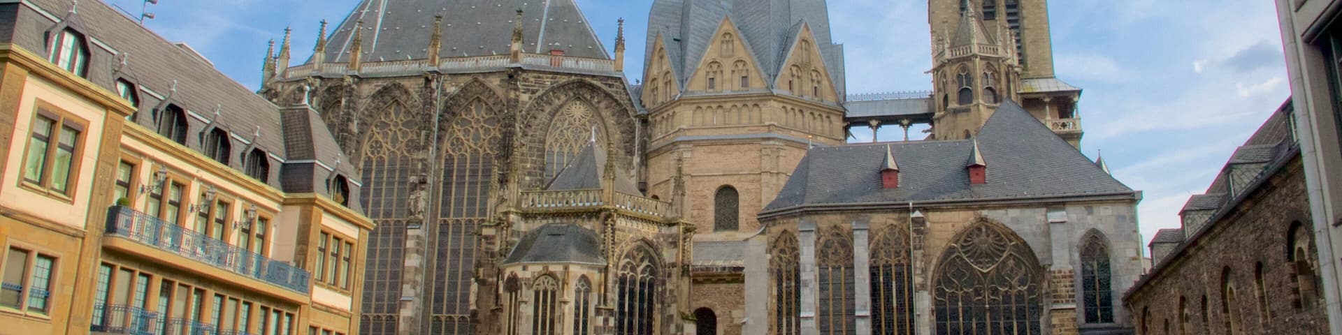 Aachen Cathedral showing a church or cathedral, heritage architecture and heritage elements