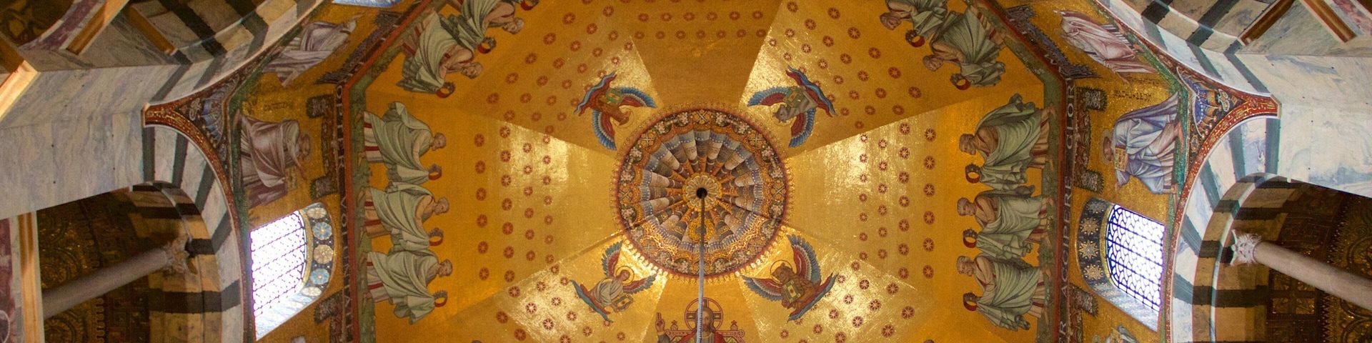 Aachen Cathedral showing a church or cathedral, heritage architecture and religious aspects