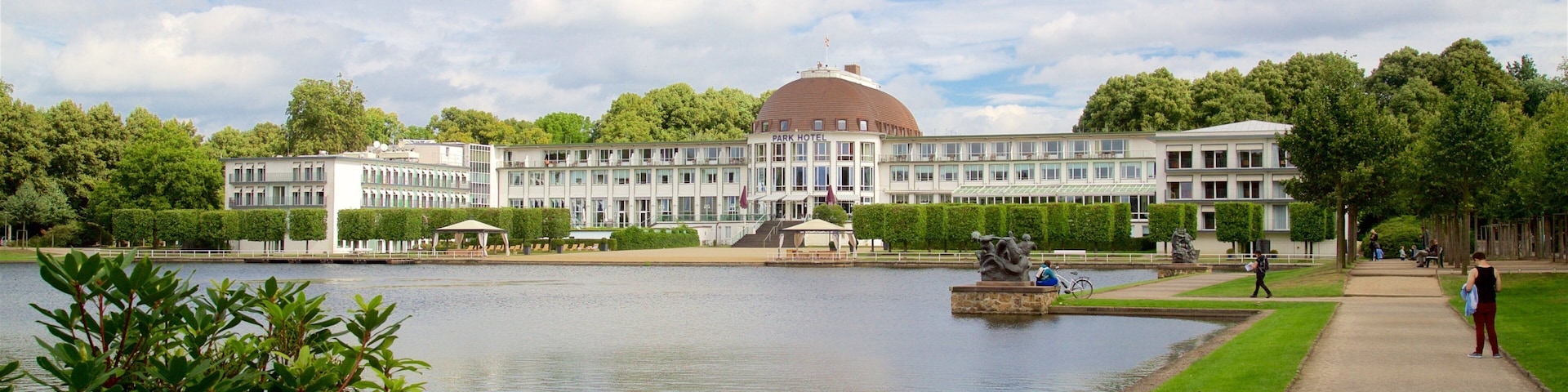 Findorff showing a lake or waterhole