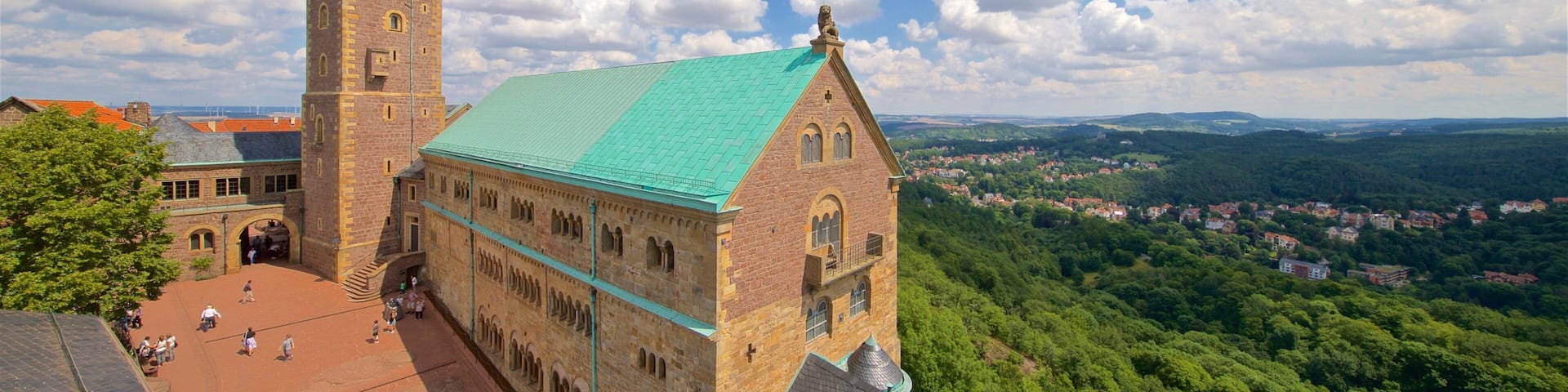 Chùteau de Wartburg mettant en vedette une église ou une cathédrale, paysages paisibles et architecture patrimoniale