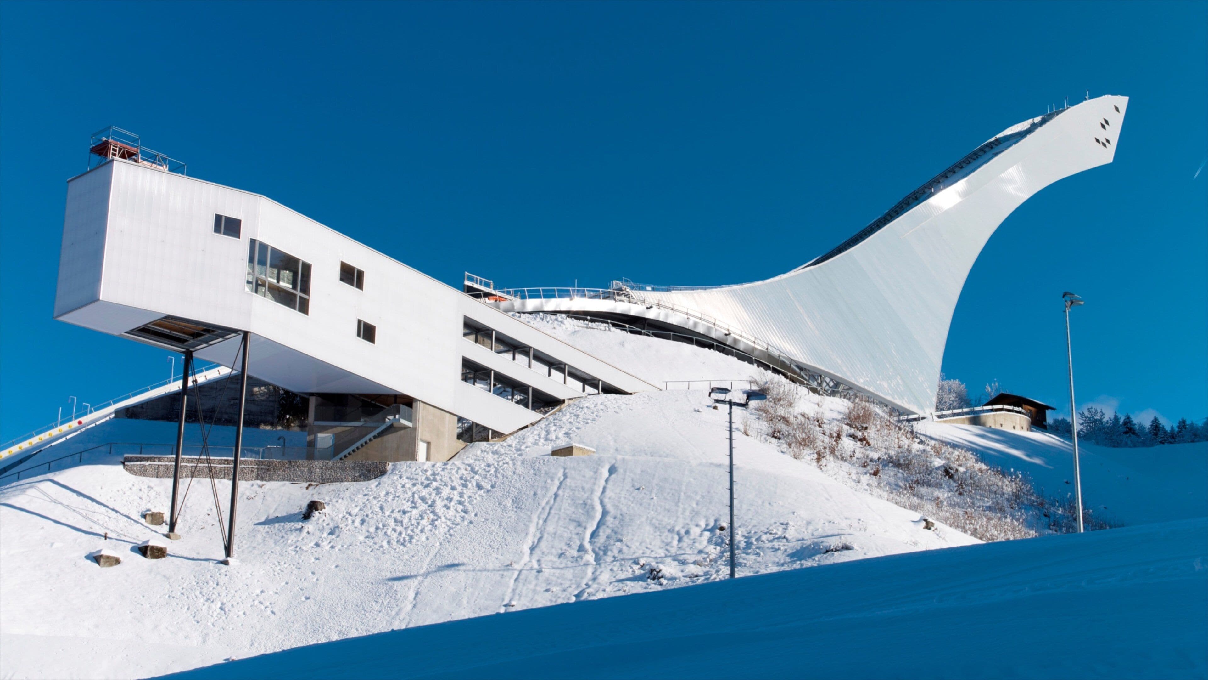 Garmisch-Partenkirchen Ski Resort showing snow skiing, modern architecture and snow
