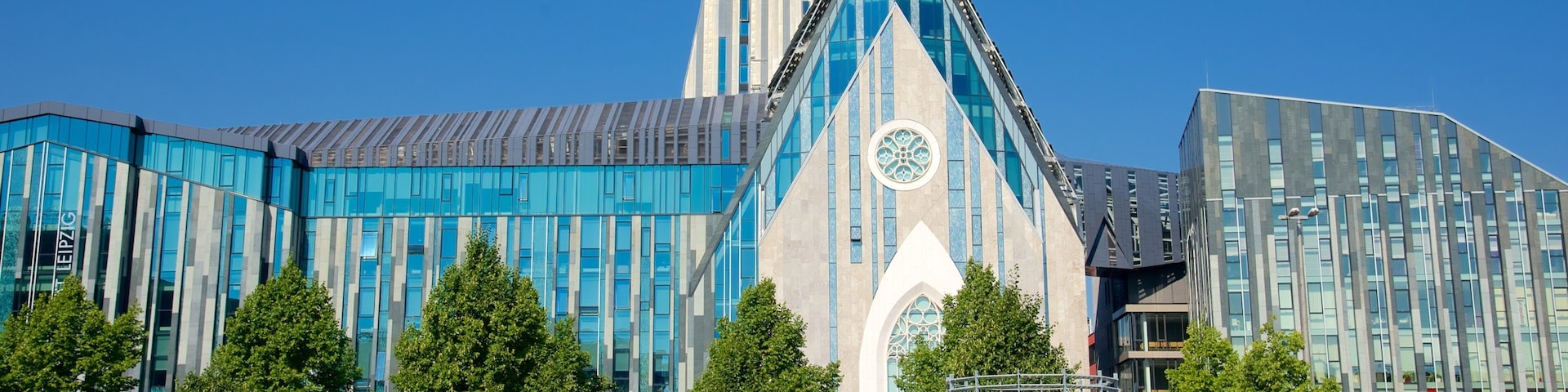 Universidade de Leipzig mostrando uma igreja ou catedral