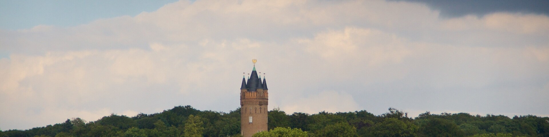 Park Babelsberg which includes chateau or palace and heritage architecture