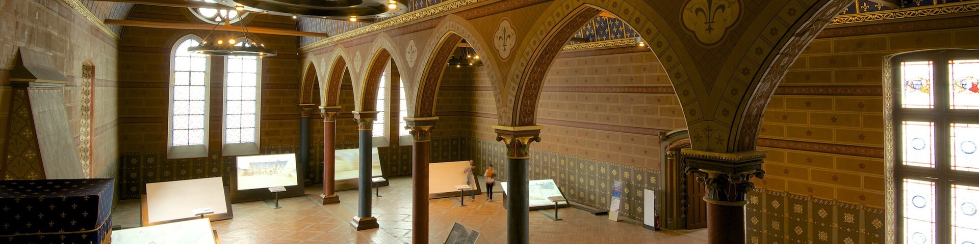 Chateau de Blois que inclui vistas internas