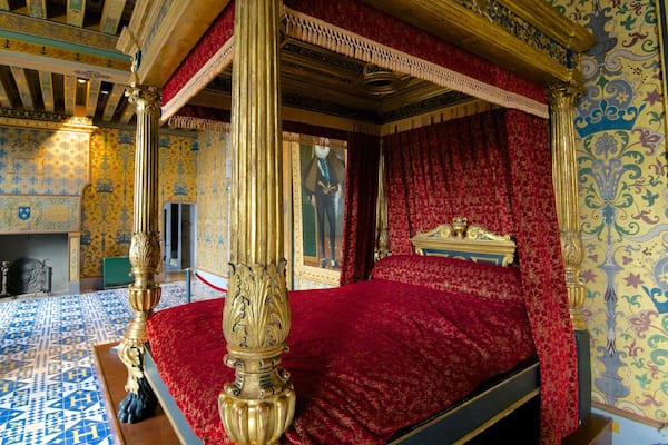 Chùteau de Blois montrant chùteau et vues intérieures