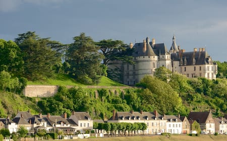 Vol Chaumont-sur-Loire pas cher (avec prix) - Rservez votre billet d'avion sur Expedia.fr Vol Chaumont-sur-Loire pas cher (avec prix) - Rservez votre billet d'avion sur Expedia.fr