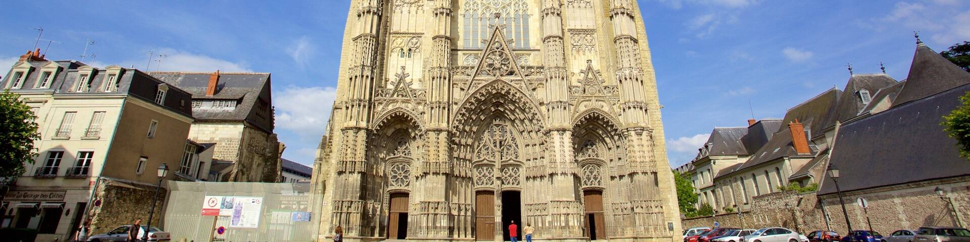 Cathédrale de Tours montrant église ou cathédrale, patrimoine historique et patrimoine architectural