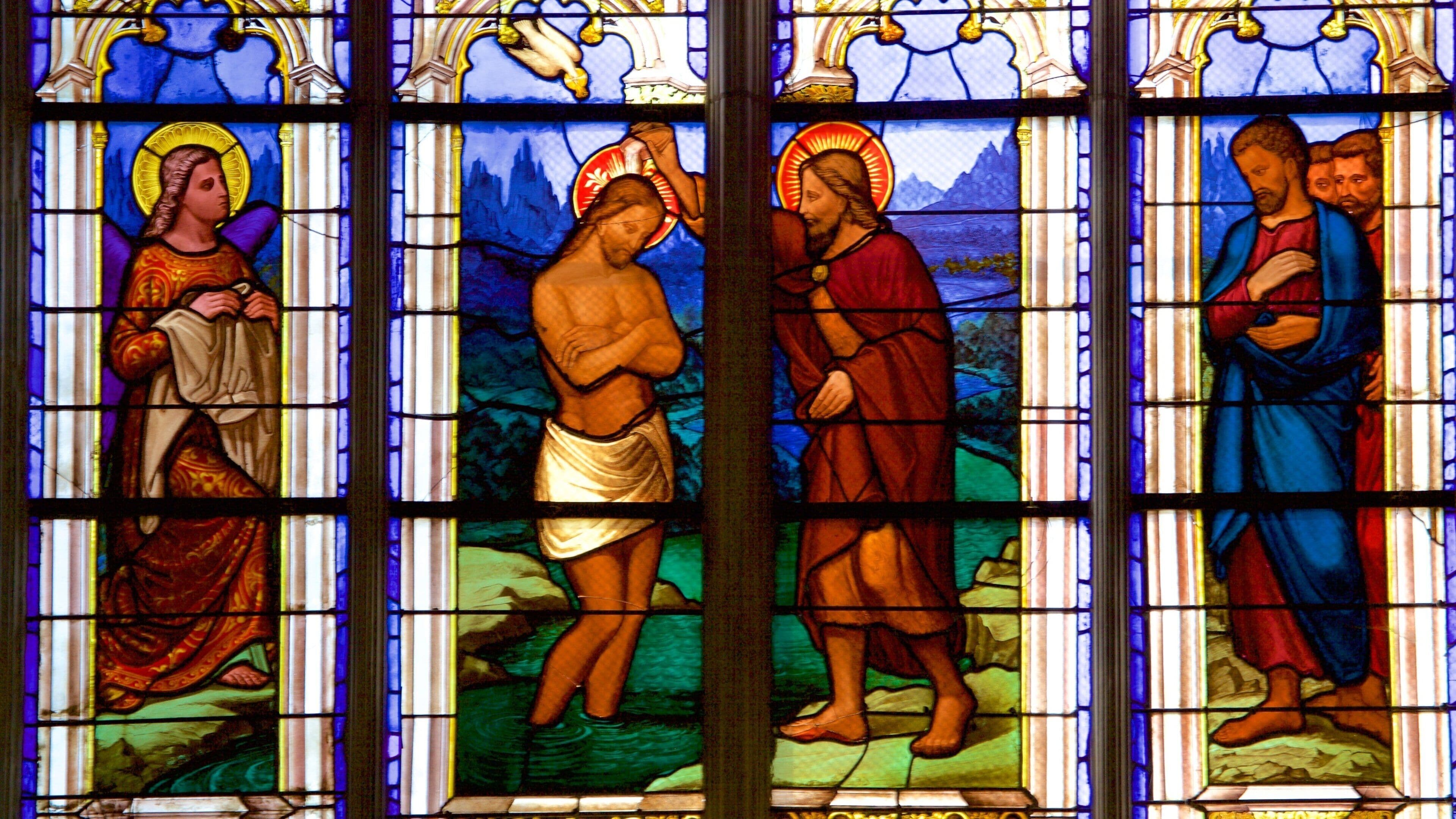 Nhà thờ Tours cho thấy tôn giáo