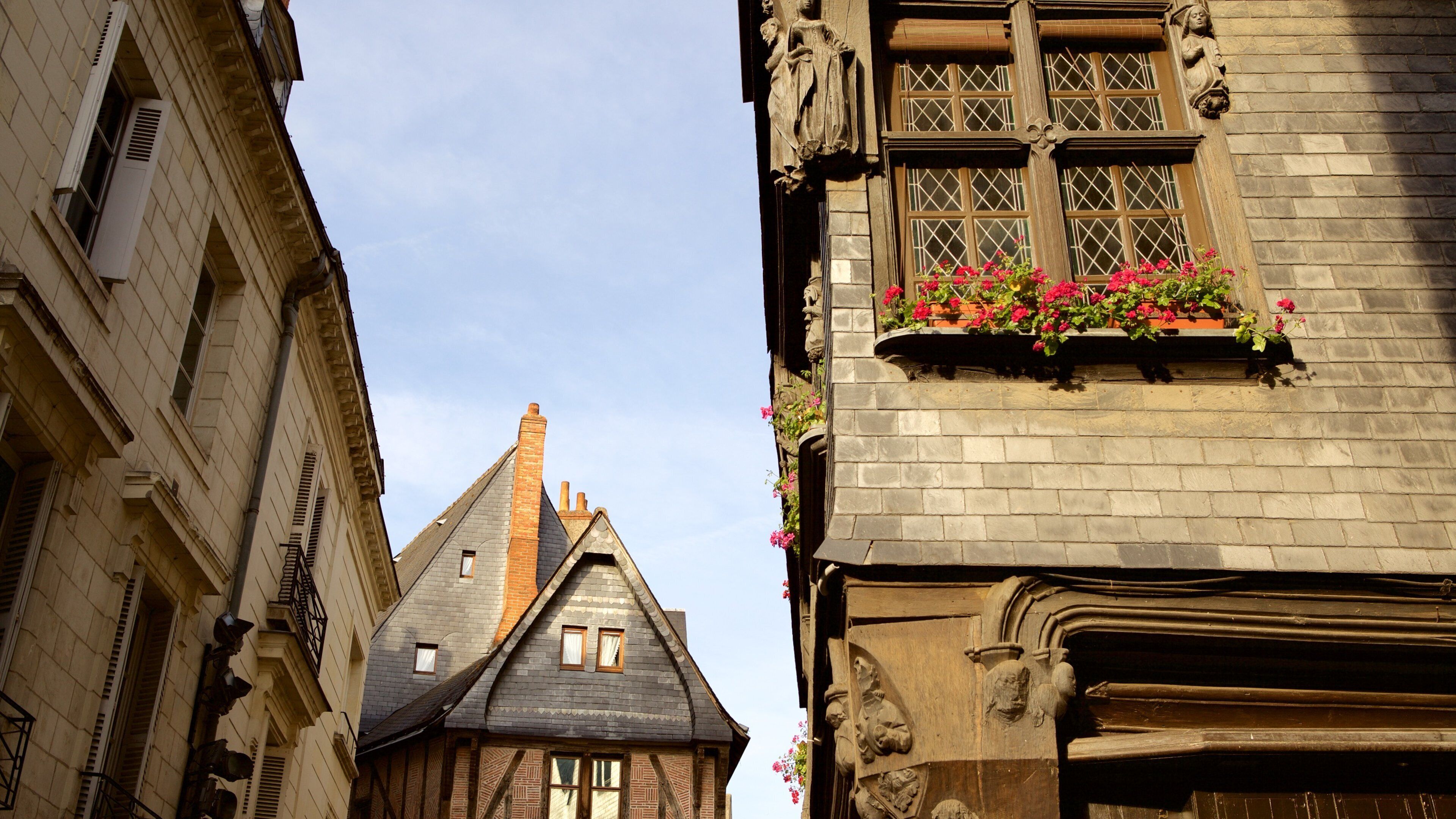 Place Plumereau mostrando uma cidade pequena ou vila