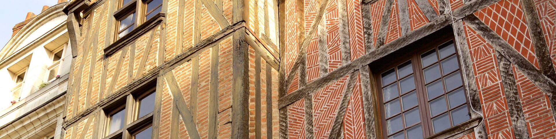 Place Plumereau showing a house